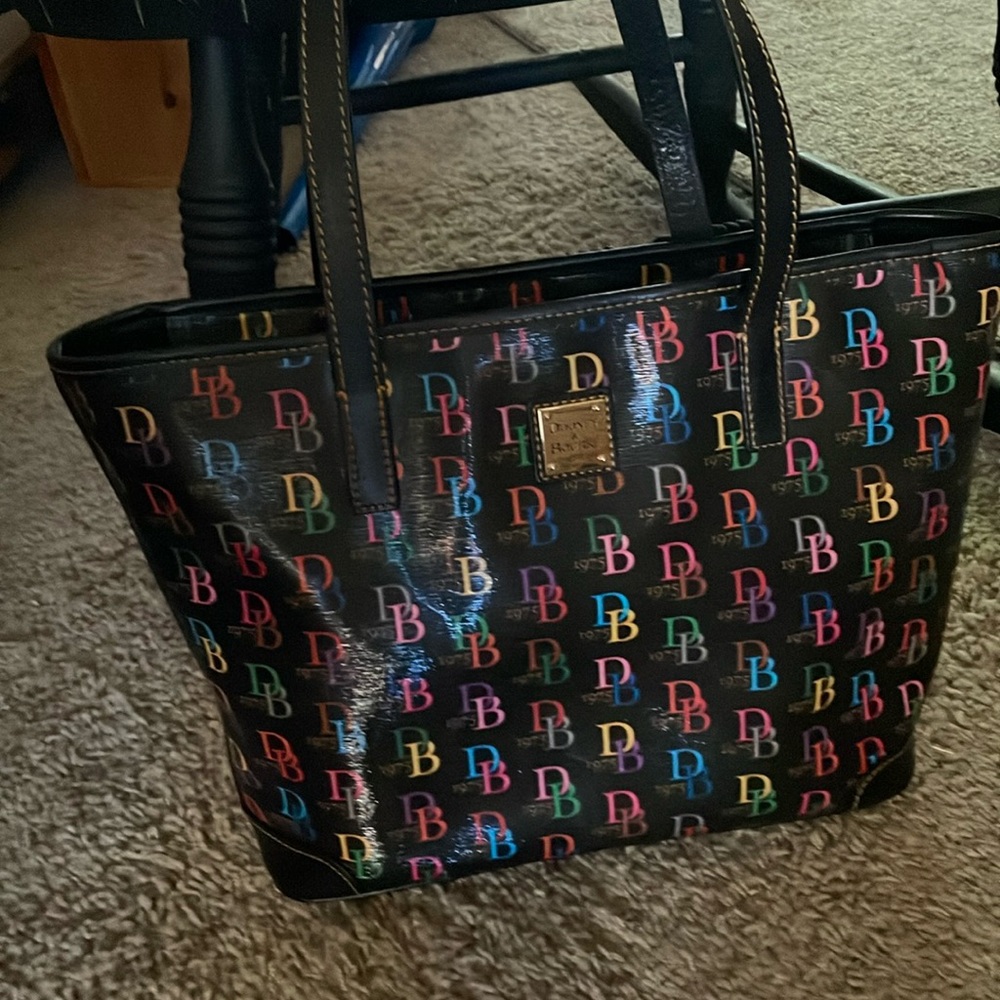 Dooney & Bourke Charleston Shopper